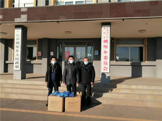 防护服、口罩、手套、热饭菜，-20℃下北方扬翔再次送暖！（1）