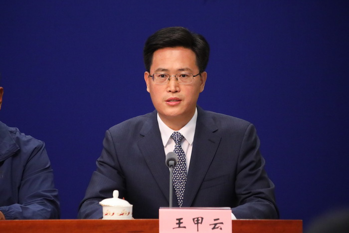 部农机化司副司长王甲云答记者问