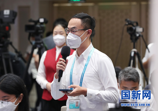 7香港南华早报记者提问_large