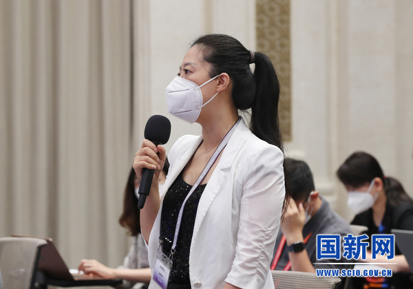 1 总台央视记者提问_large