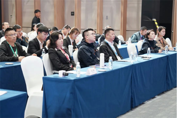 聚焦行业佼佼者，共享企业新成果——宁波第二激素厂精彩亮相李曼中国养猪大会